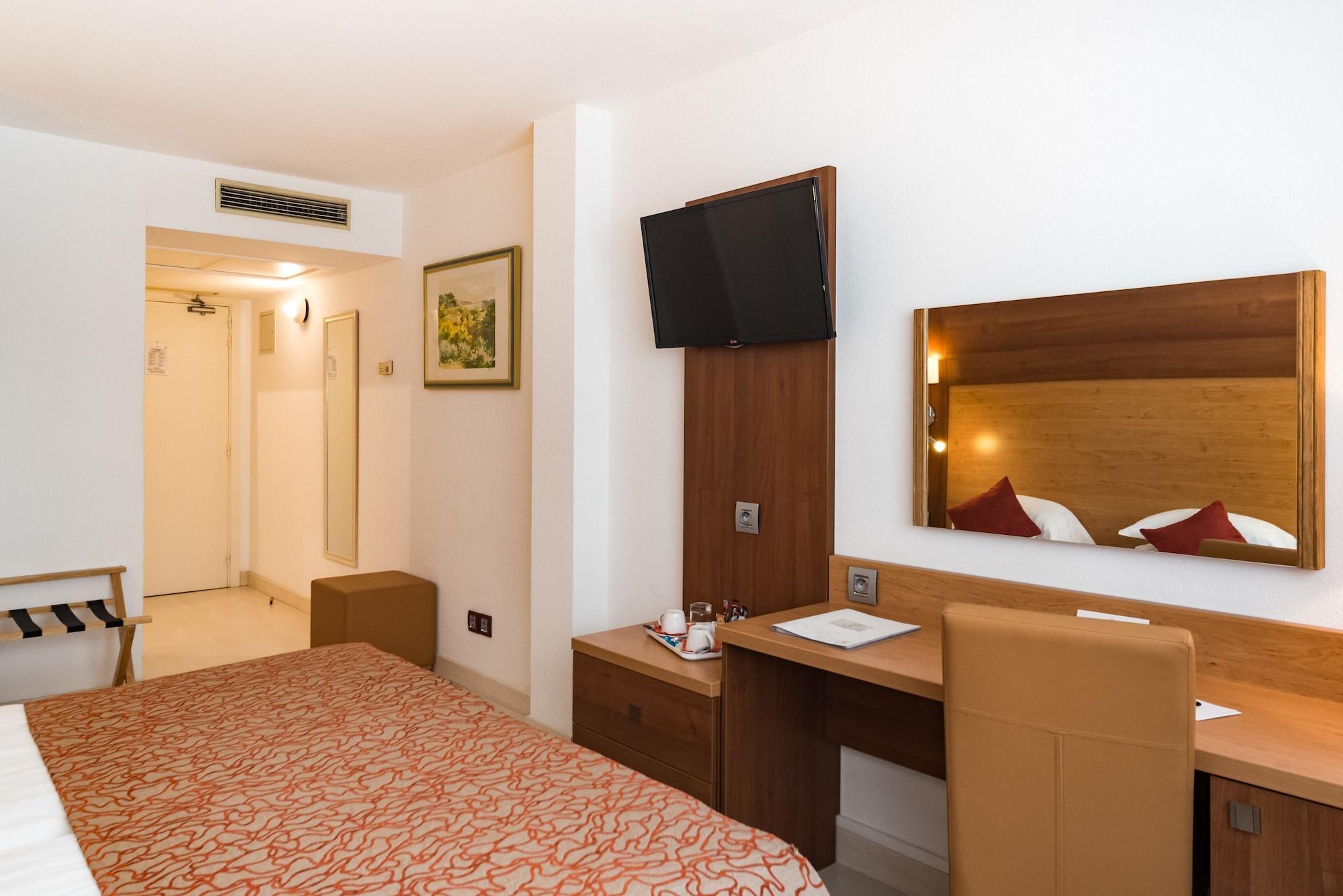 Mercure Saint Raphael Centre Plage Exterior photo