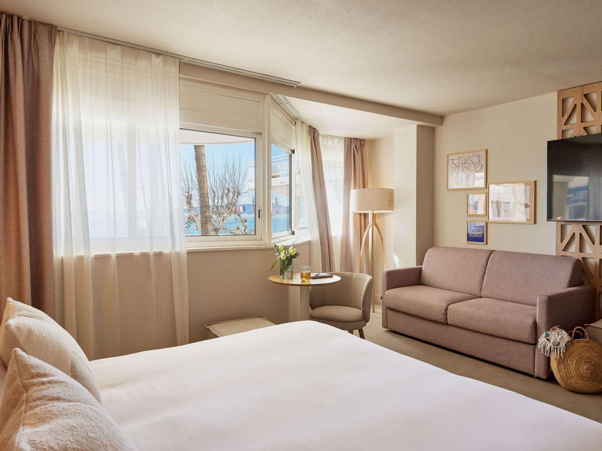 Mercure Saint Raphael Centre Plage Exterior photo