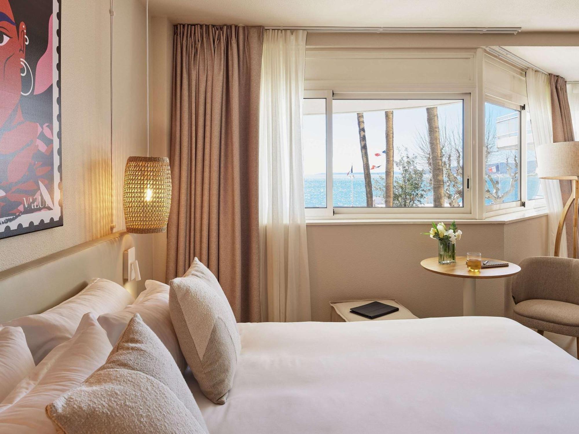 Mercure Saint Raphael Centre Plage Exterior photo