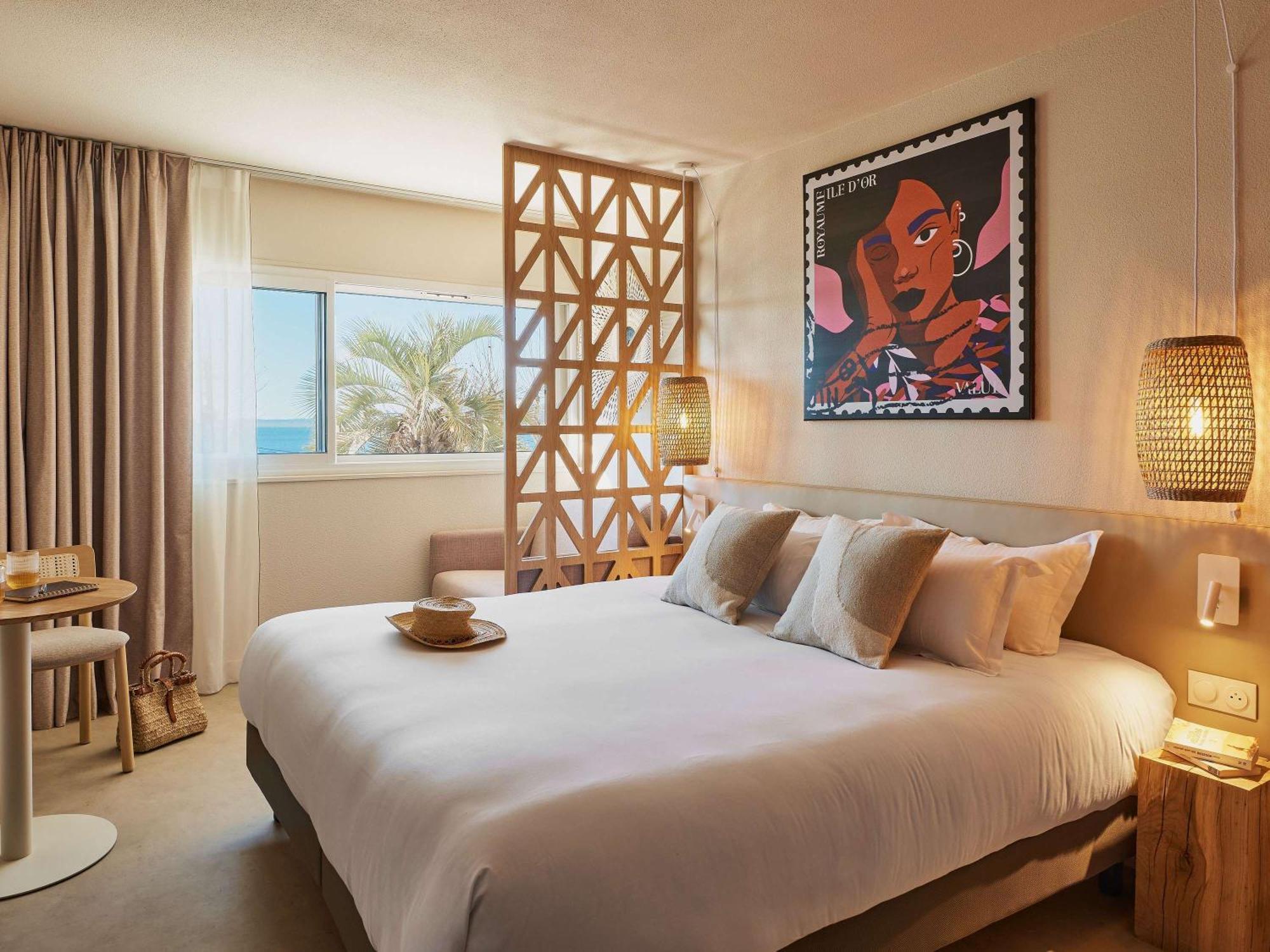 Mercure Saint Raphael Centre Plage Exterior photo